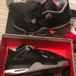 Air Jordan 4 Retro
